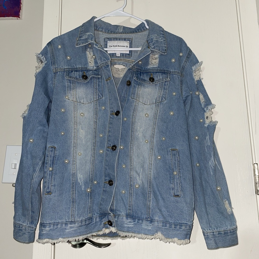 The Style Between‎ Us Distressed Denim Jean Jacket Pearls